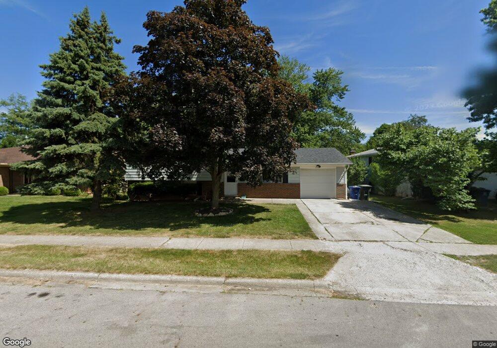 2002 Sharbot Dr, Columbus, OH 43229 - photo 1