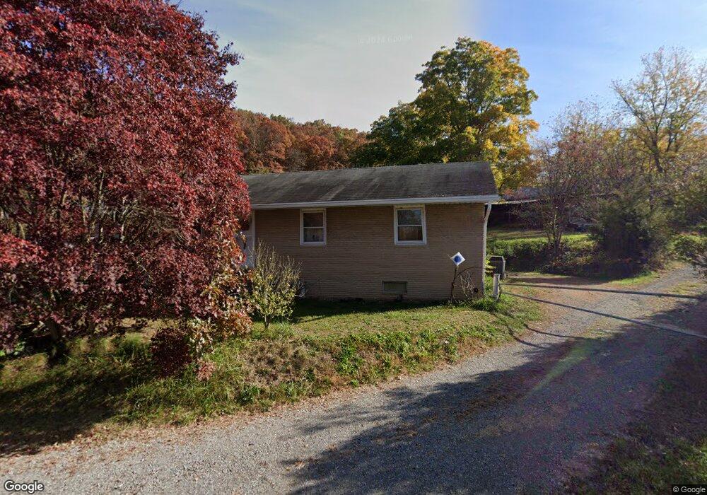 8216 Millstone Rd, Hancock, MD 21750 - photo 1