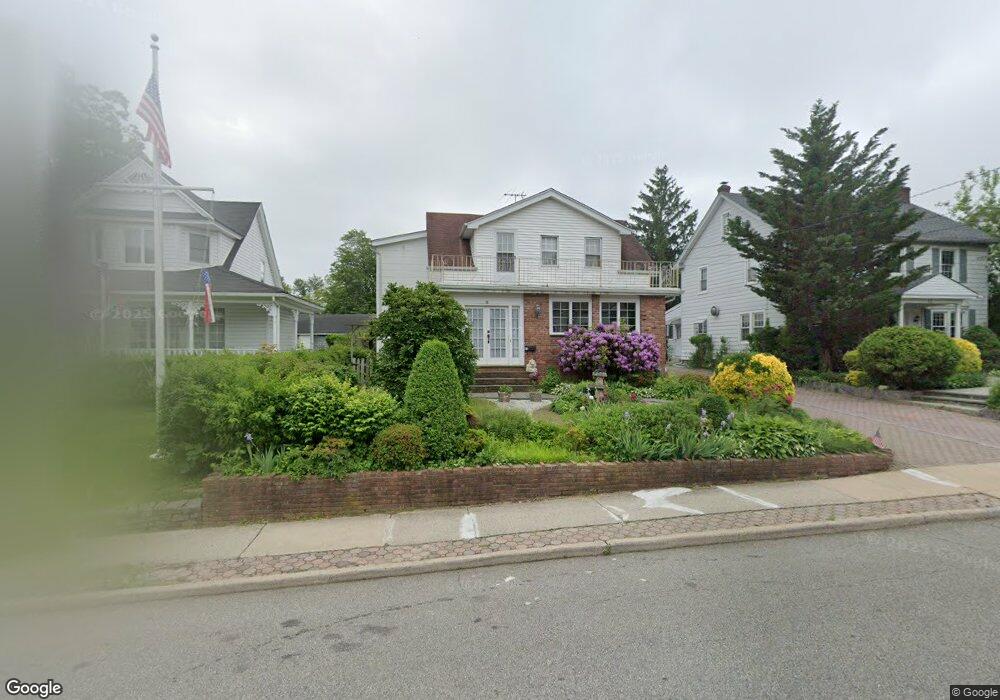 68 Andrew St, Manhasset, NY 11030 - photo 1