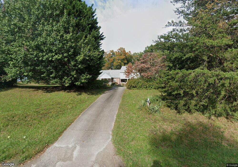 9505 Chatham Rd, Martinsville, VA 24112 - photo 1