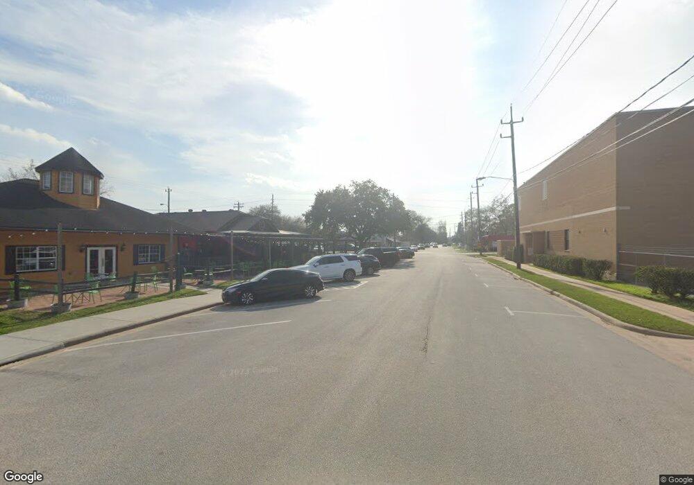 205 Commerce St, Tomball, TX 77375 - photo 1