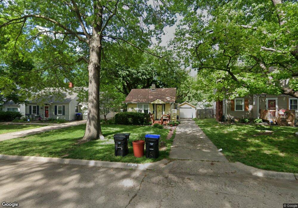 1835 SW Collins Ave, Topeka, KS 66604 - photo 1