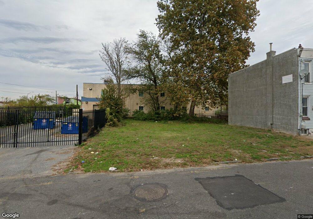 517 Mechanic St, Camden, NJ 08104 - photo 1