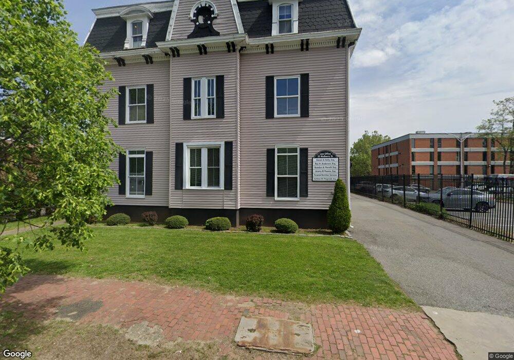 33 Mulberry St, Springfield, MA 01105 - photo 1