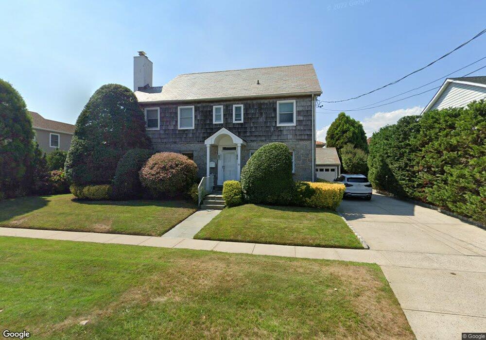 61 Montgomery Blvd, Atlantic Beach, NY 11509 - photo 1