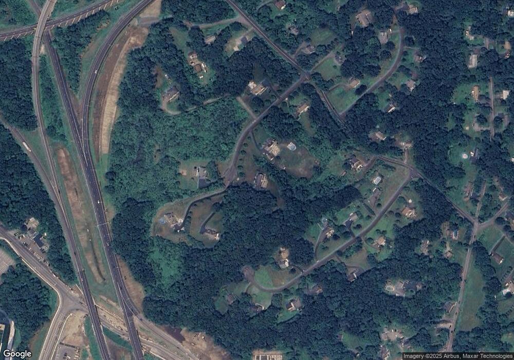 5 Quail Hollow Ln, Sandy Hook, CT 06482 - photo 1