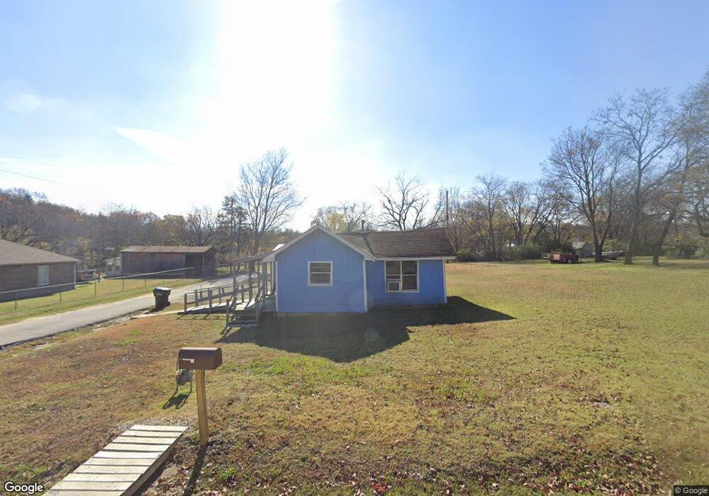 1501 W Moore St, Henryetta, OK 74437 - photo 1