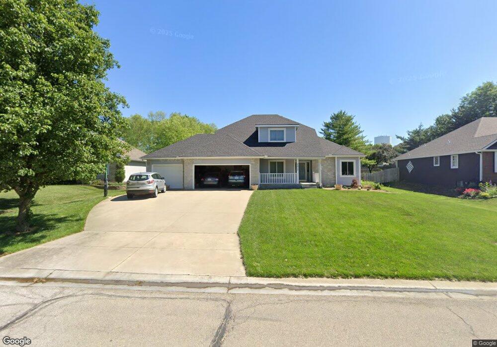 7217 SW Palace Dr, Topeka, KS 66610 - photo 1