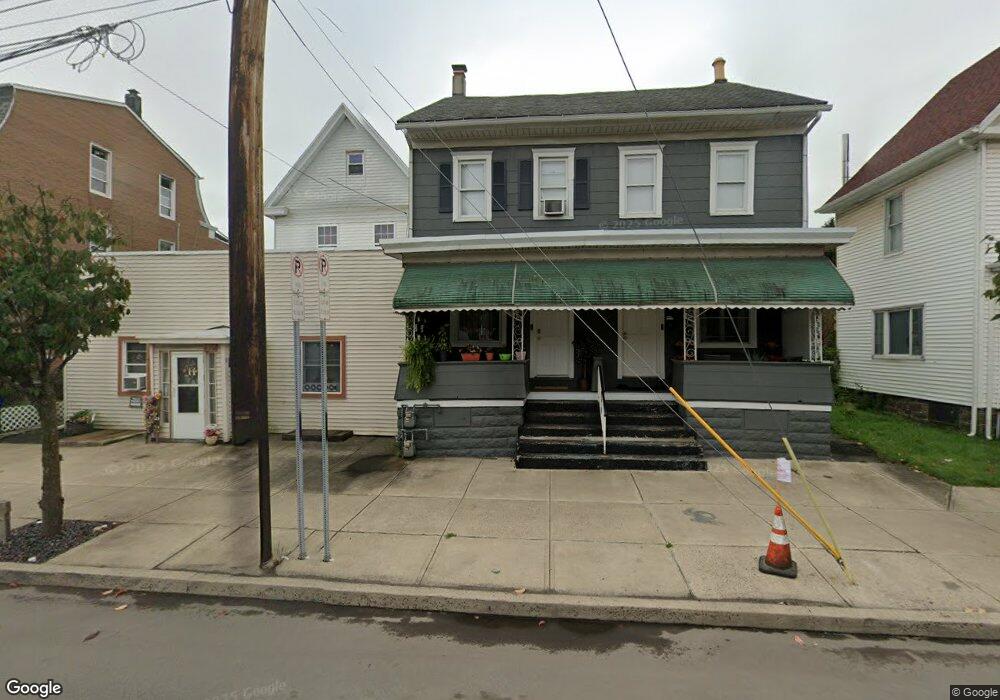 406 E Broad St, Hazleton, PA 18201 - photo 1