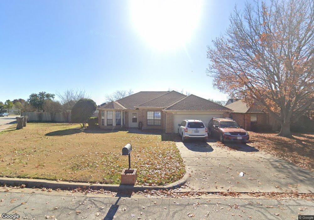 7532 Dana Ln, North Richland Hills, TX 76182 - photo 1