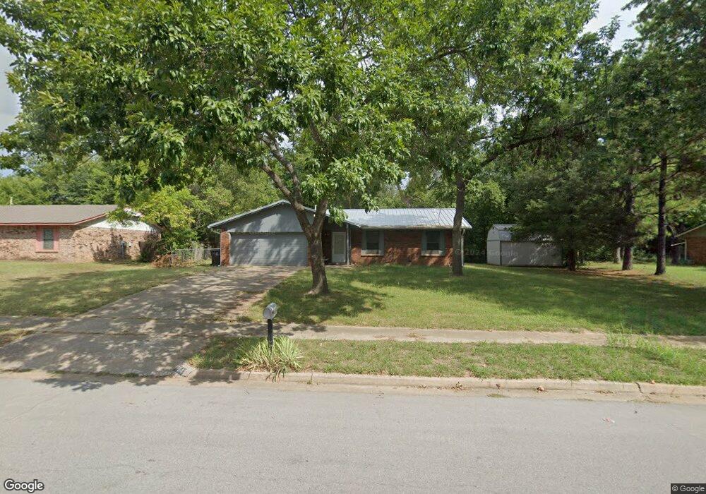 704 E Waco St, Broken Arrow, OK 74011 - photo 1