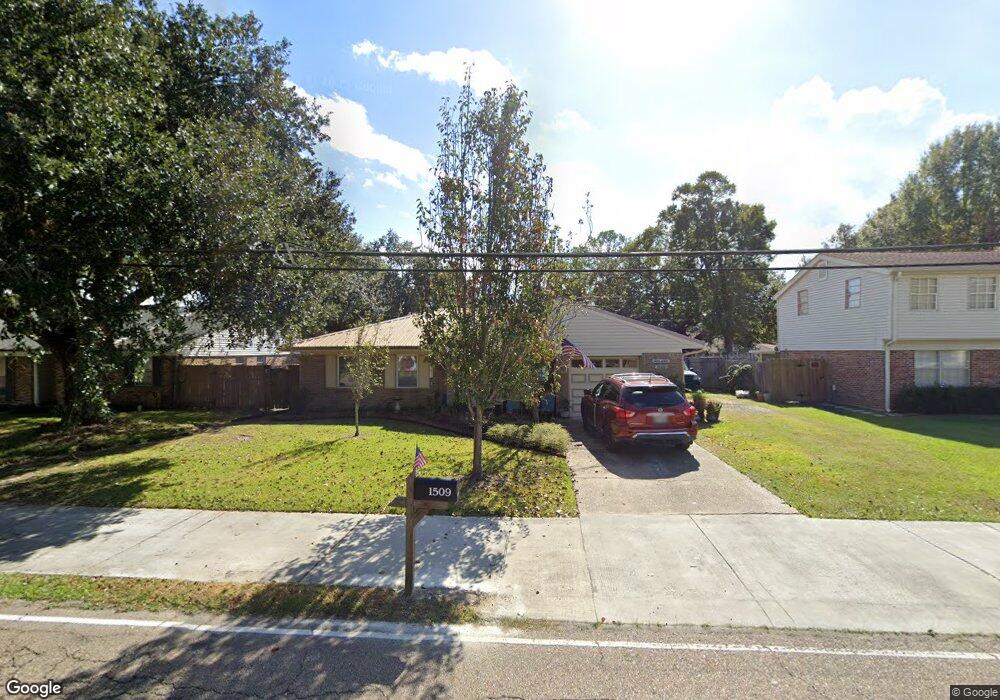 1509 W Hall Ave, Slidell, LA 70460 - photo 1