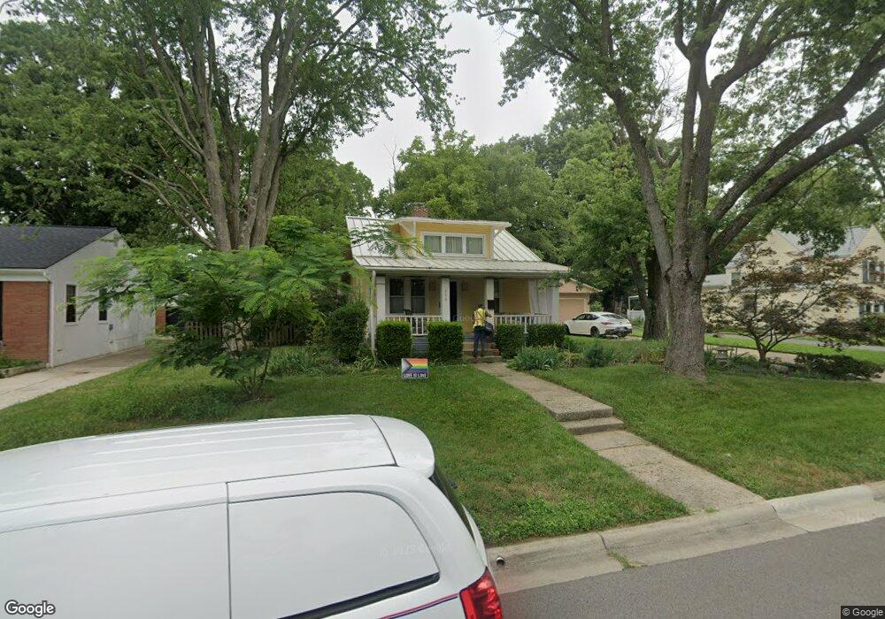 110 E Weisheimer Rd, Columbus, OH 43214 - photo 1