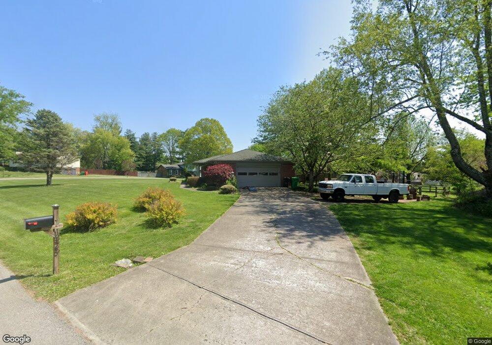 1325 Cedar Dr, Georgetown, IN 47122 - photo 1