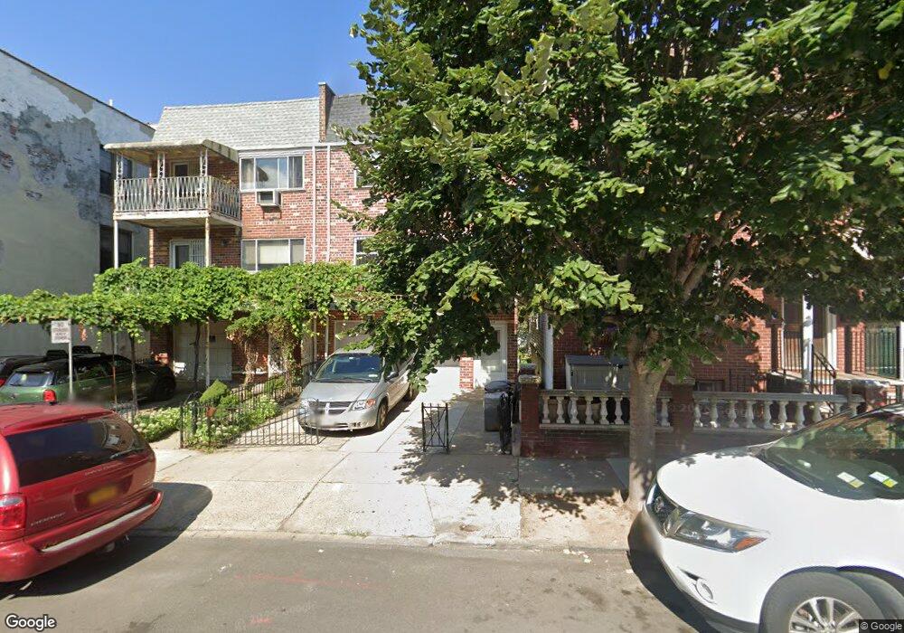 3134 42nd St, Astoria, NY 11103 - photo 1