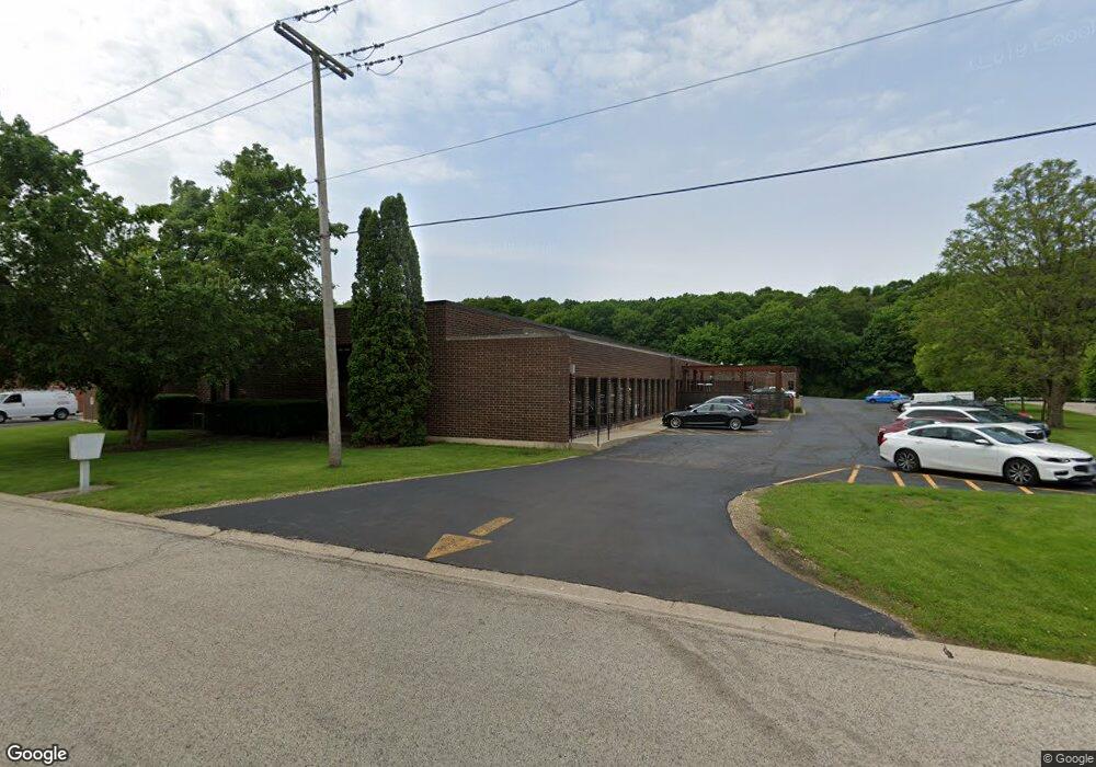 201 Berg St, Algonquin, IL 60102 - photo 1