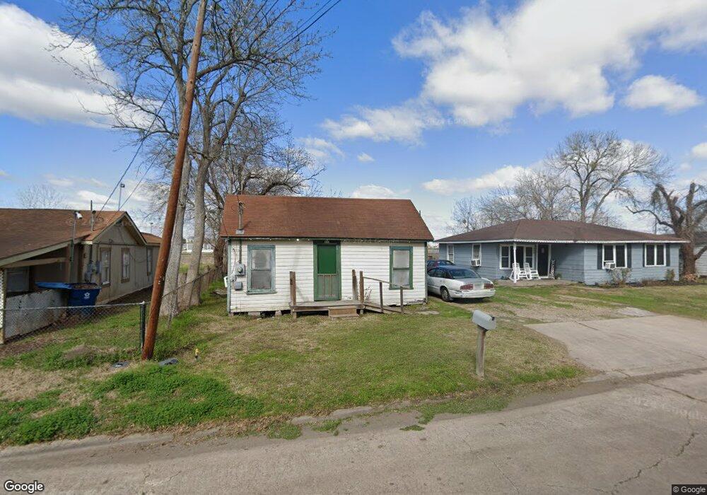 610 Washington St, Rosenberg, TX 77471 - photo 1