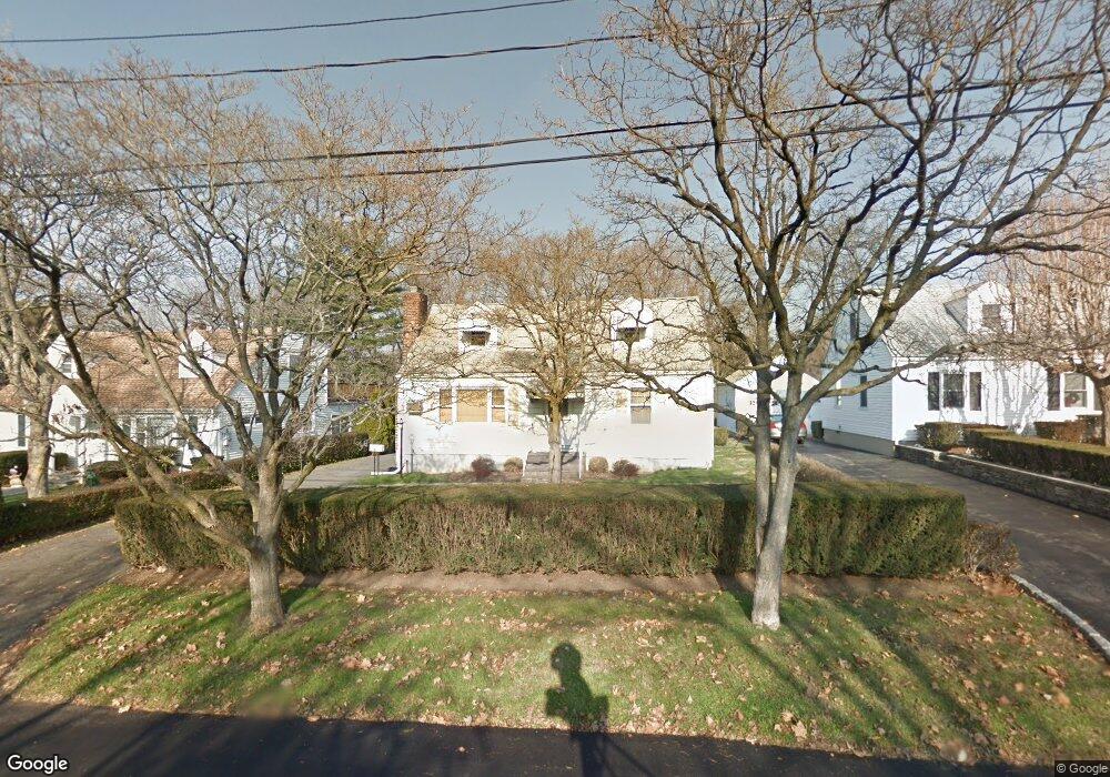 15 Dee Ln, Stamford, CT 06902 - photo 1