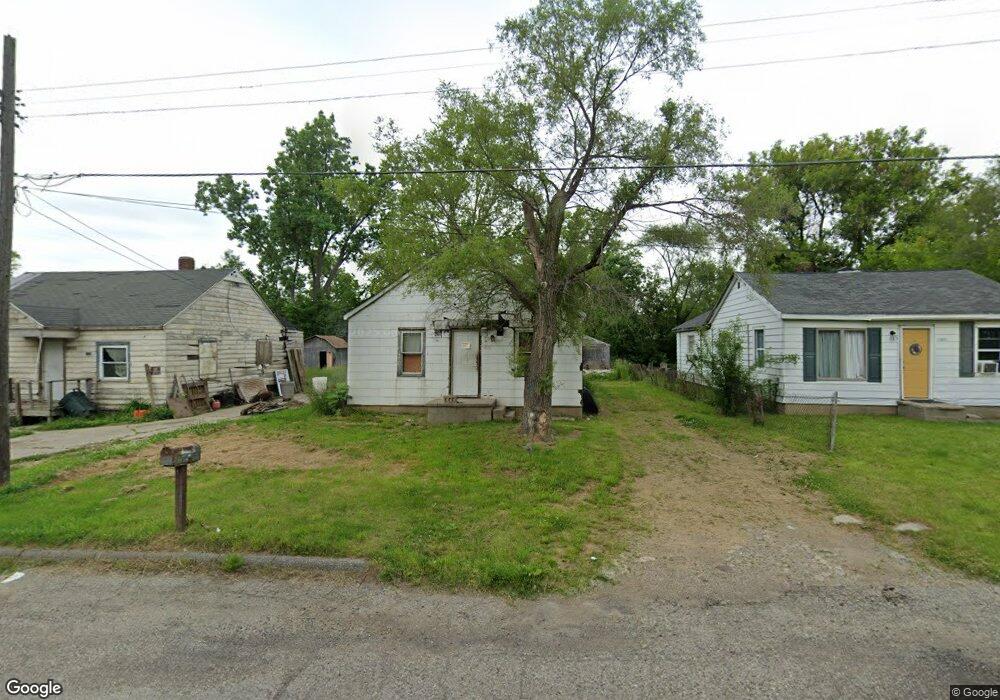 1308 W Juliah Ave, Flint, MI 48505 - photo 1