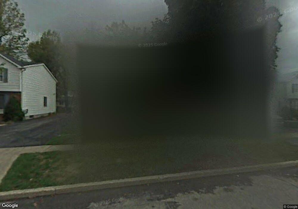 924 Remington Dr, North Tonawanda, NY 14120 - photo 1