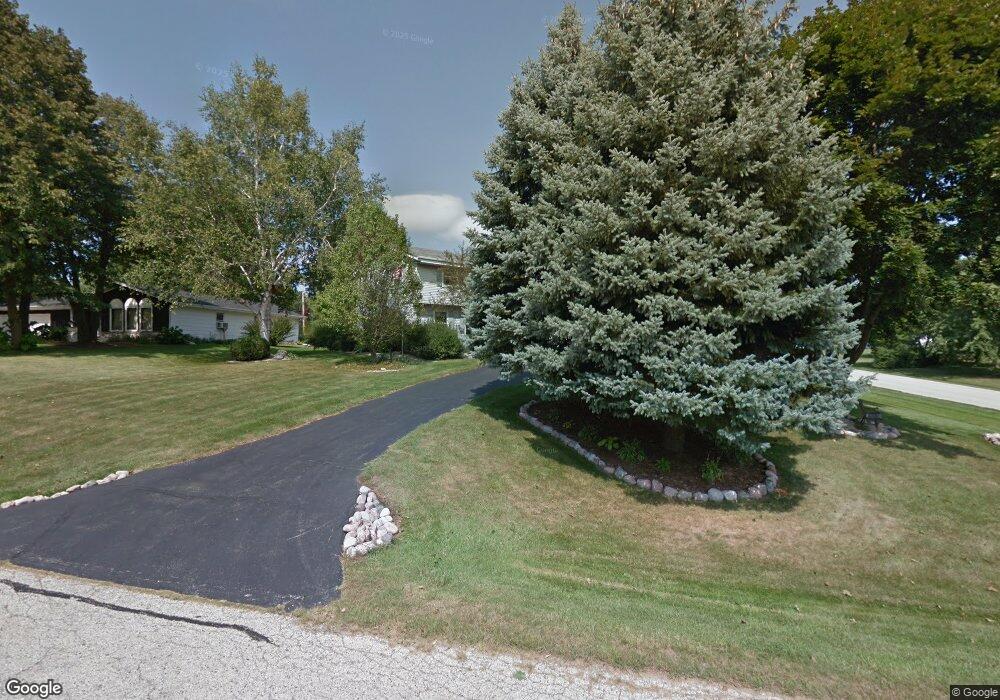 11610 W Shields Dr, Franklin, WI 53132 - photo 1