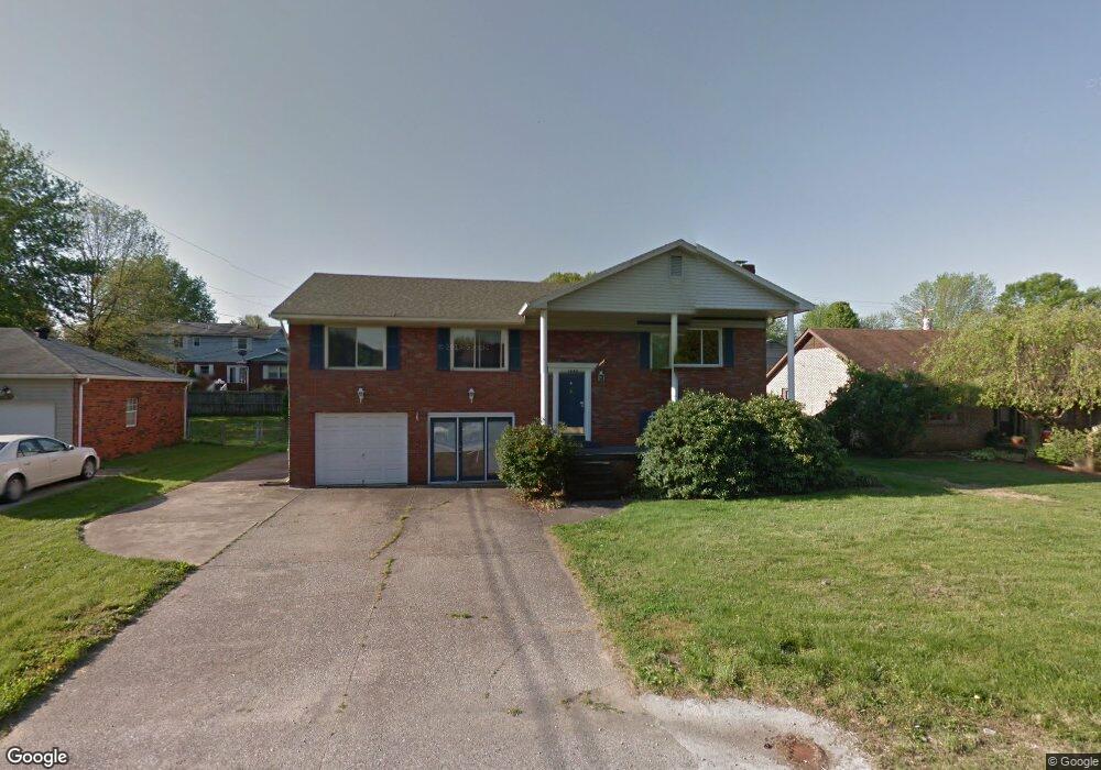 1632 Gainesway Dr, Worthington, KY 41183 - photo 1