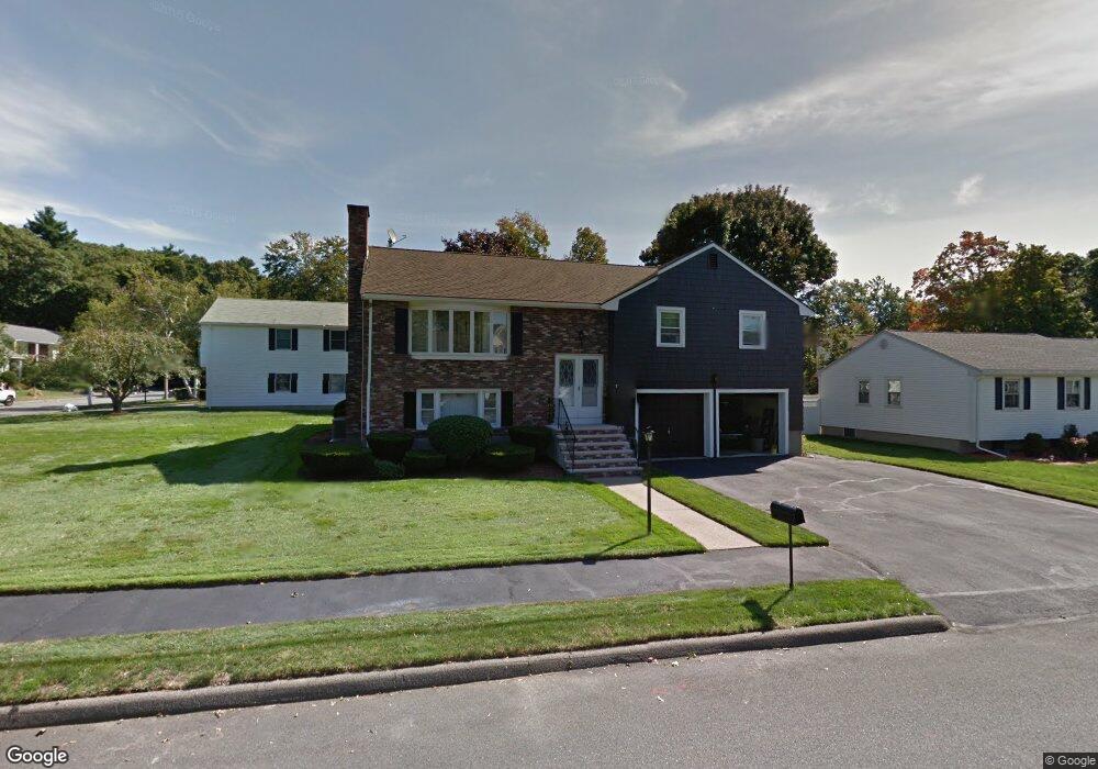 7 Crystal Dr, Stoneham, MA 02180 - photo 1