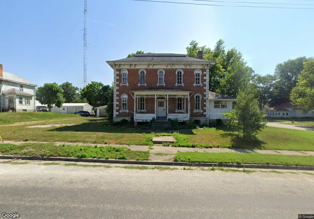 162 W Beardstown St, Virginia, IL 62691 - photo 1