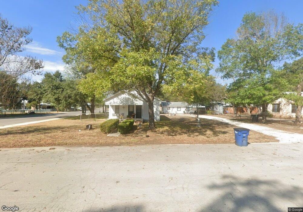 409 E Camp St, New Braunfels, TX 78130 - photo 1