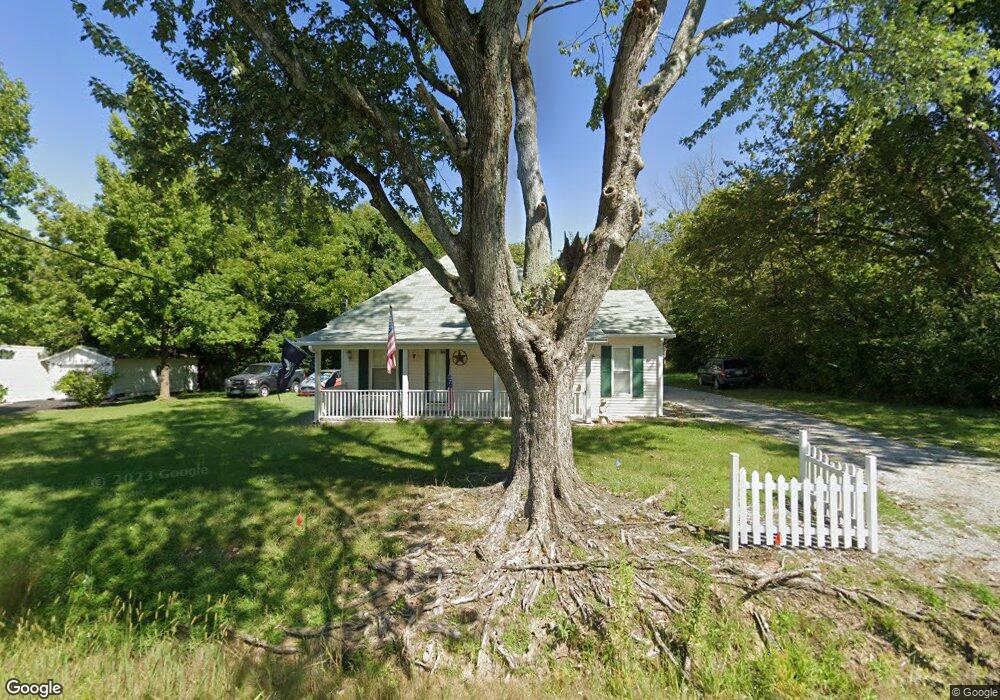 180 Old Cain Rd, Harrisburg, IL 62946 - photo 1