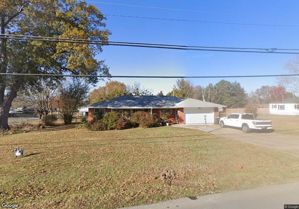 1007 N 5th St, Henryetta, OK 74437 - photo 1