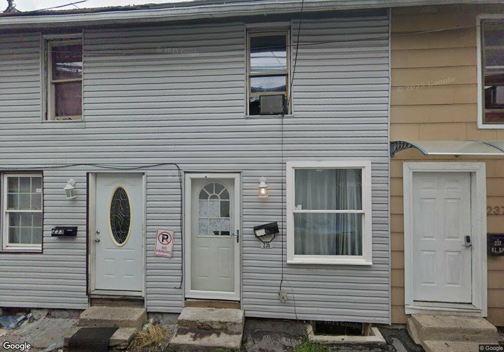 235 E Spruce St, Hazleton, PA 18201 - photo 1