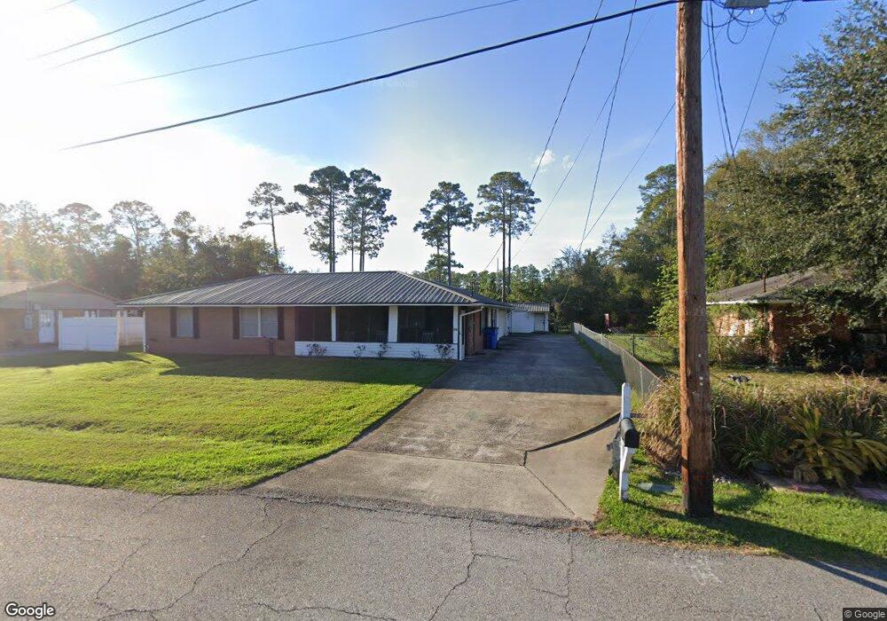 561 Kell Rd, Brunswick, GA 31525 - photo 1