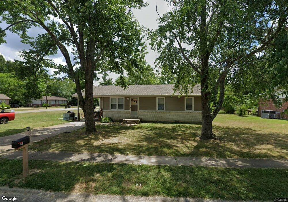 113 Boxwood Dr, Hopkinsville, KY 42240 - photo 1