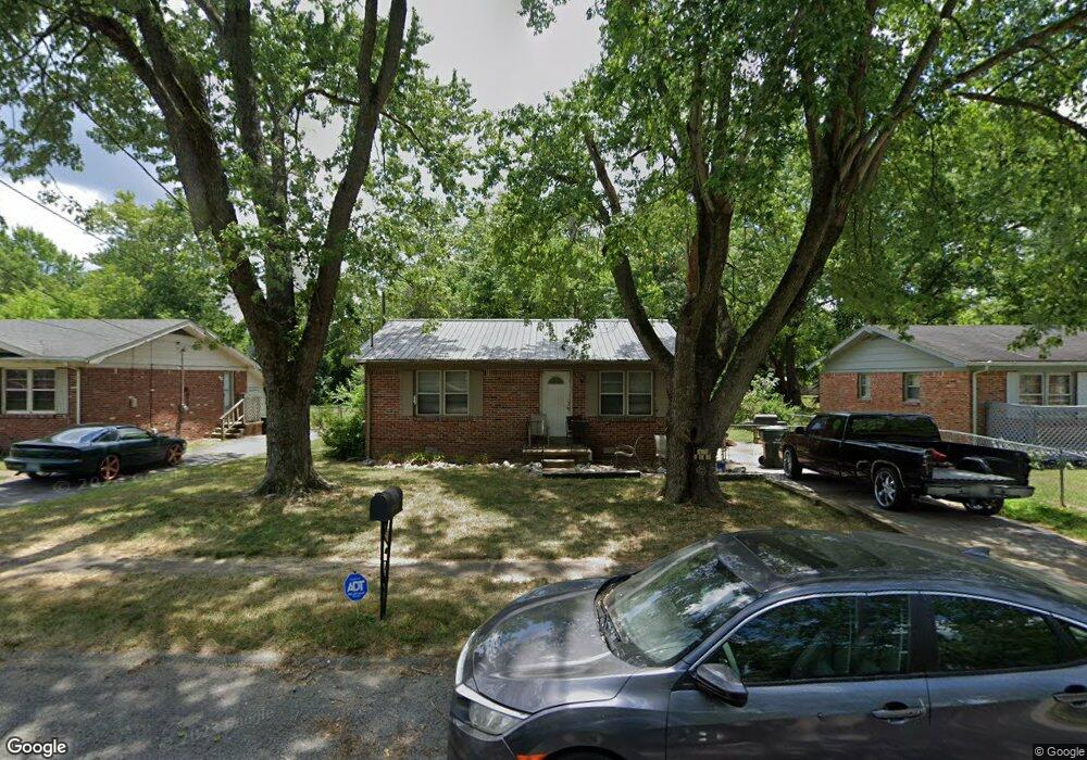 107 Boxwood Dr, Hopkinsville, KY 42240 - photo 1