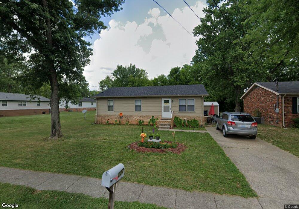 137 Boxwood Dr, Hopkinsville, KY 42240 - photo 1