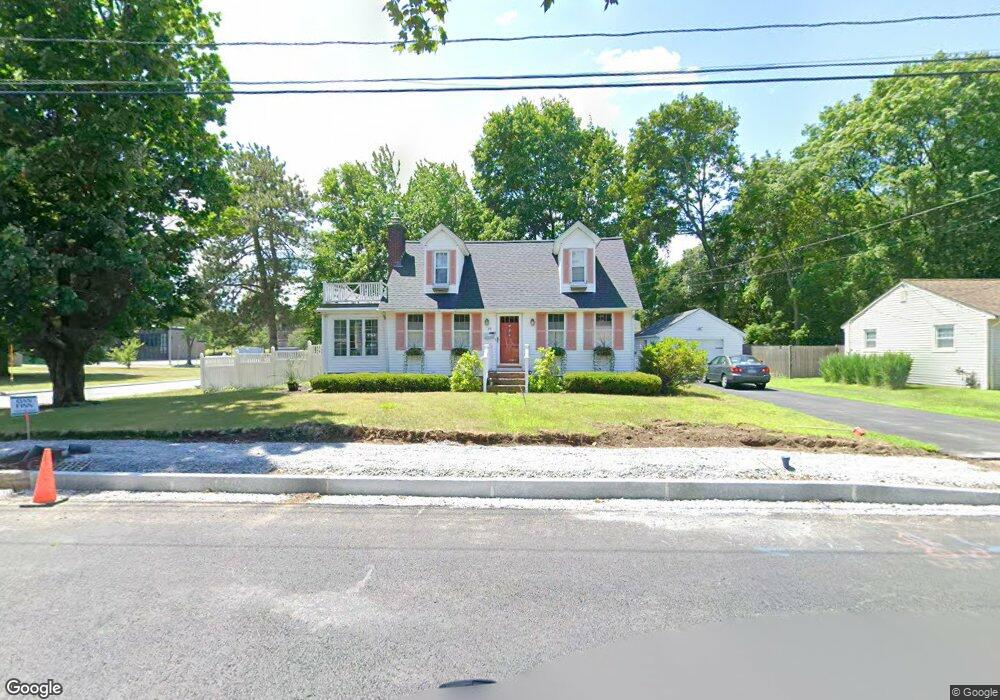 95 Douglas Rd, Lowell, MA 01852 - photo 1