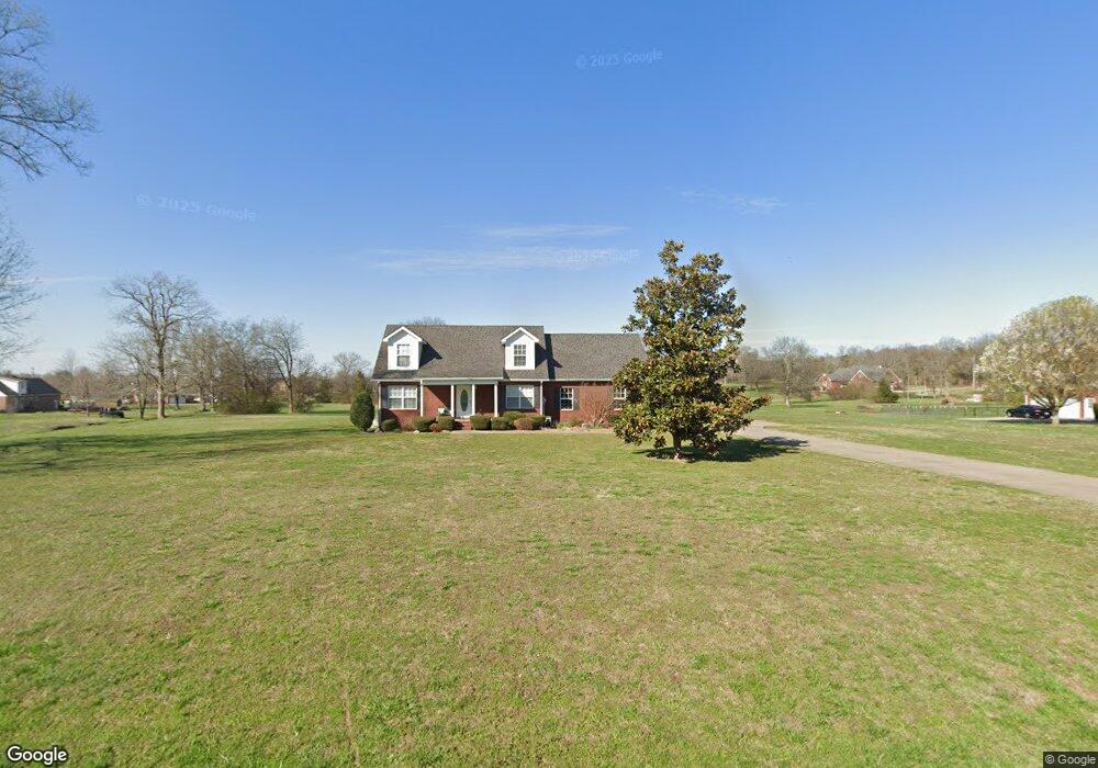 210 Gladys Dr, Shelbyville, TN 37160 - photo 1