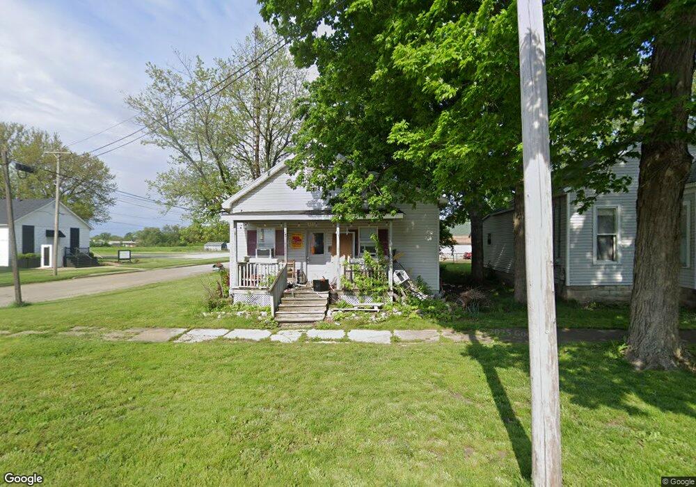 321 S 22nd St, Mattoon, IL 61938 - photo 1