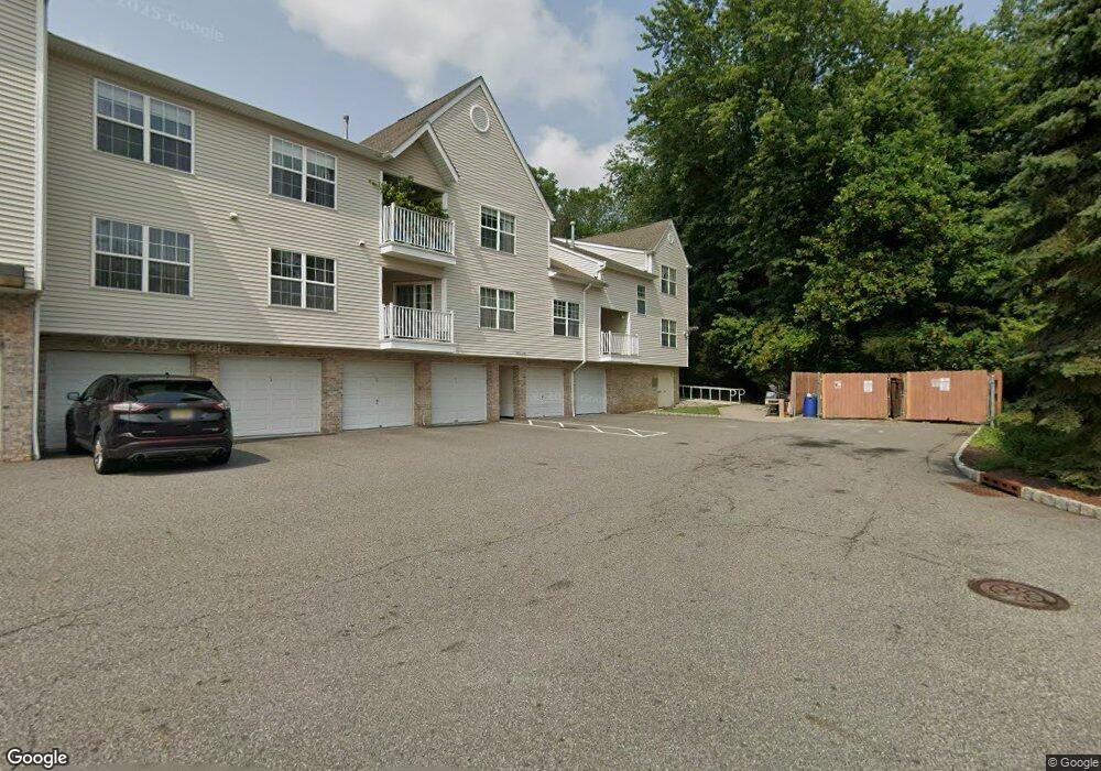 20 Parkside Ct, Wayne, NJ 07470 - photo 1