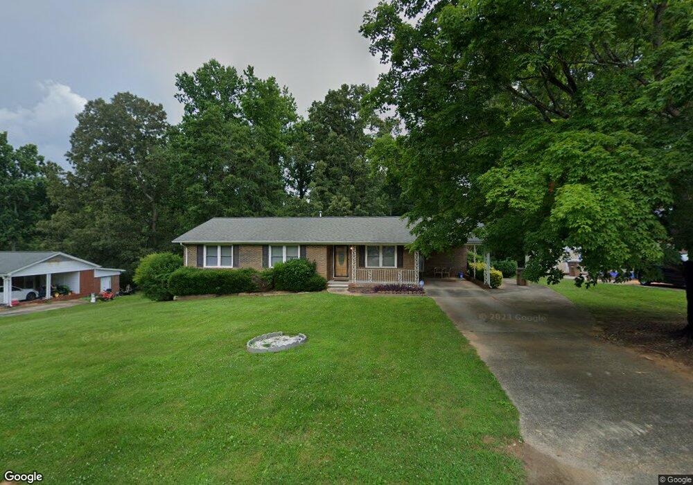 820 Hill St, Shelby, NC 28152 - photo 1