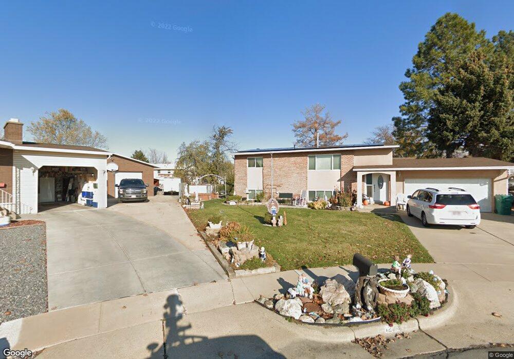 1223 N 300 E, Layton, UT 84041 - photo 1