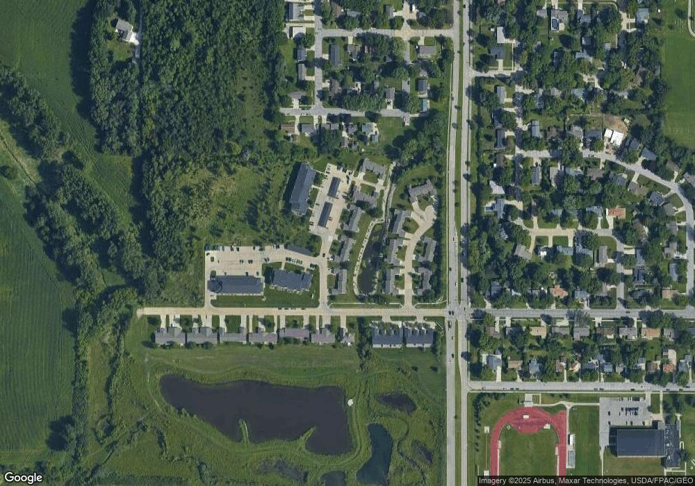 1821 W 18th St unit A, Cedar Falls, IA 50613 - photo 1