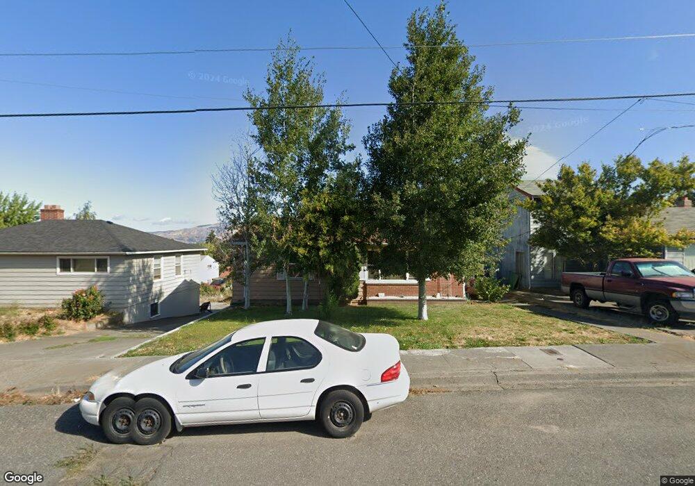 1933 E 14th St, the Dalles, OR 97058 - photo 1