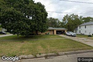 465 NW 2nd St, Earlham, IA 50072