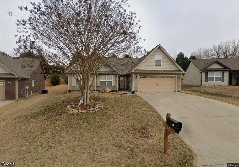 323 Kelly Farm Rd, Moore, SC 29369 - photo 1
