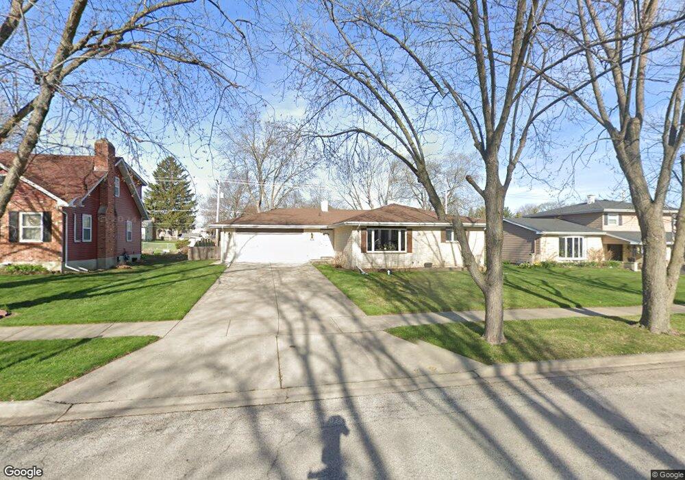 424 N Metropolitan Ave, Waukegan, IL 60085 - photo 1