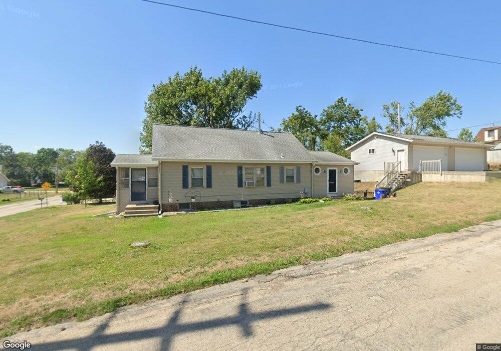 1200 22nd Ave SW, Cedar Rapids, IA 52404 - photo 1