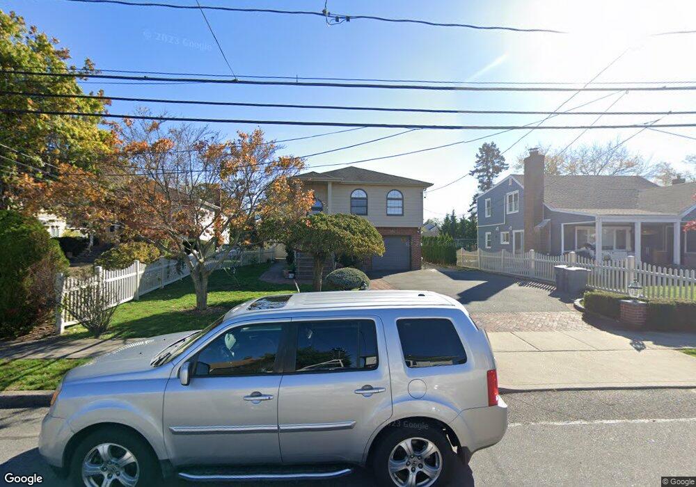 1729 Hancock St, Hewlett, NY 11557 - photo 1