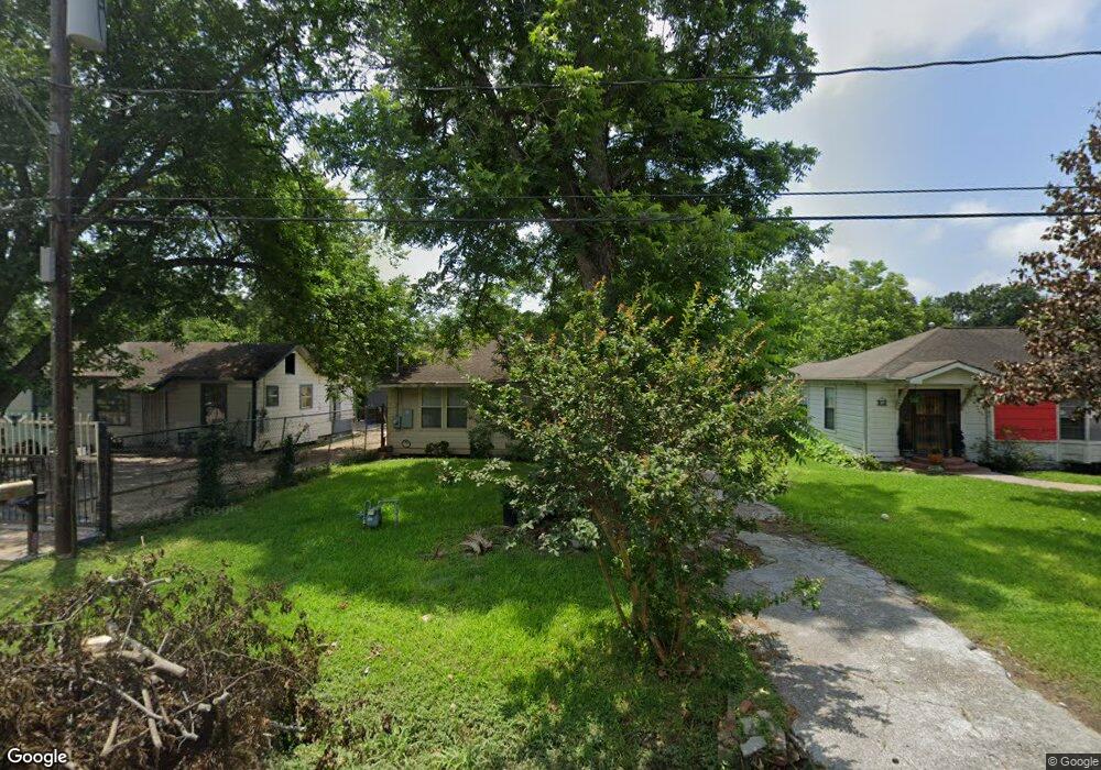 920 Knight St, Houston, TX 77022 - photo 1